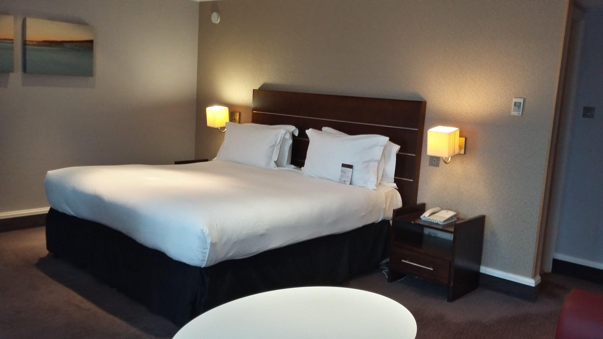 ดัลเบิ้ลทรีบายฮิลตัลโฮเต็ลบริสตอลซิตี้เซ็นเตอร์ Hotel ภายนอก รูปภาพ