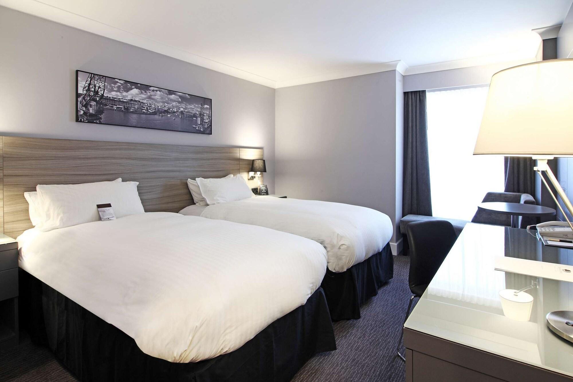 ดัลเบิ้ลทรีบายฮิลตัลโฮเต็ลบริสตอลซิตี้เซ็นเตอร์ Hotel ห้อง รูปภาพ