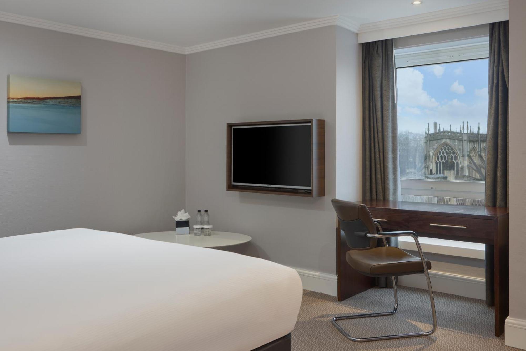 ดัลเบิ้ลทรีบายฮิลตัลโฮเต็ลบริสตอลซิตี้เซ็นเตอร์ Hotel ภายนอก รูปภาพ